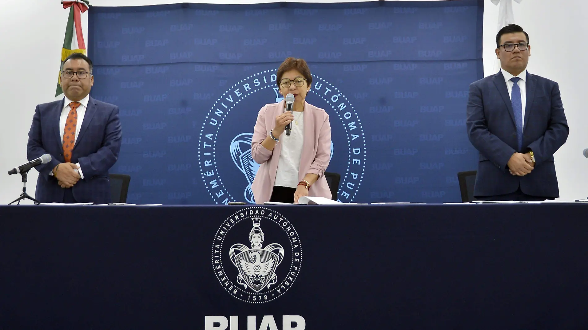 BUAP impartirá 6 nuevas carreras, confirmó la rectora Lilia Cedillo